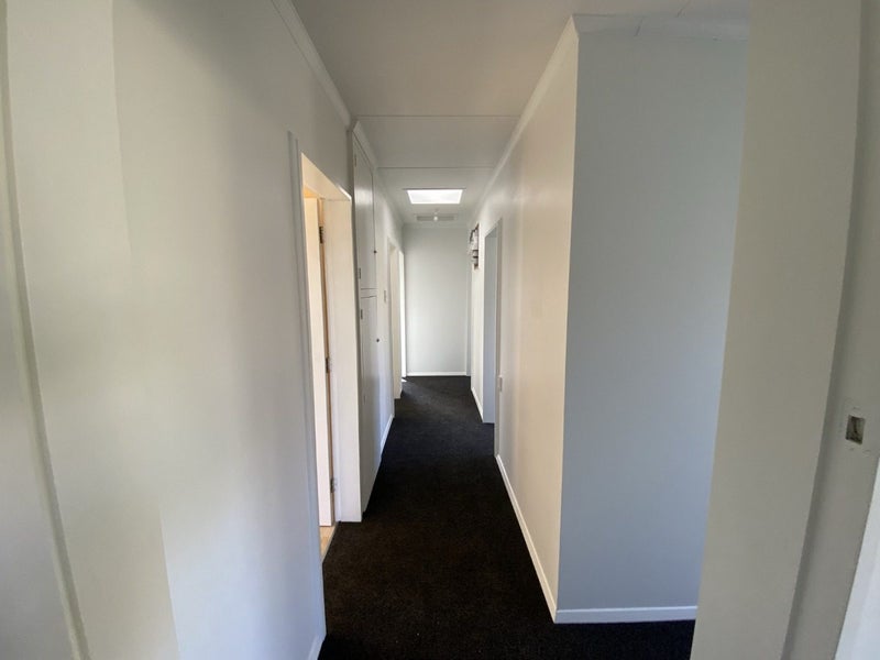 Pine Hill, 4 bedrooms64617005704963111