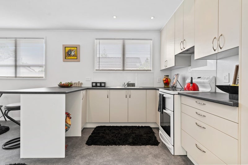 PERFECT FIRST HOME!64617005754499112