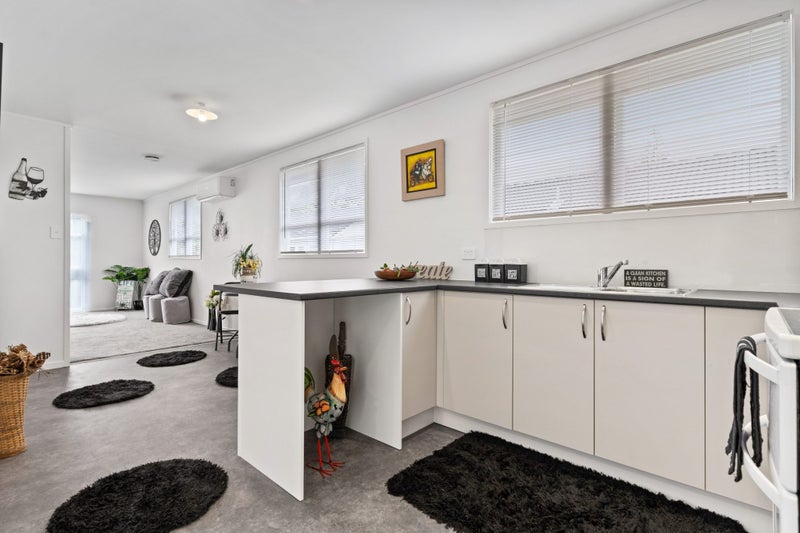 PERFECT FIRST HOME!64617005754499113