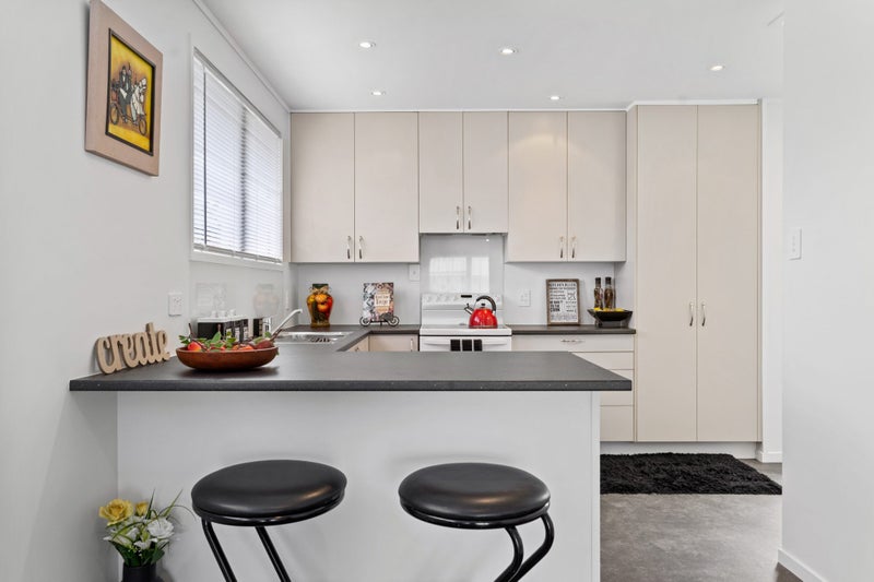 PERFECT FIRST HOME!64617005754499114