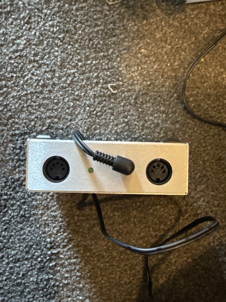 Kenton MIDI Thru 5 Carousel 2