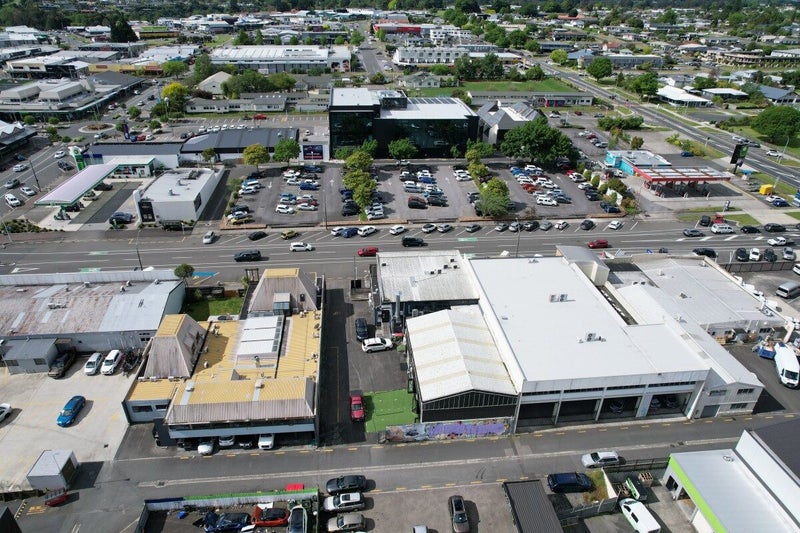 Women's Health, Education & Fitness64617205468034113