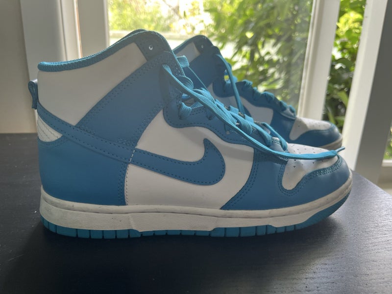 This is a Nike Dunk High Retro "Laser Blue" trainers. Women’s size UK664617230465795110