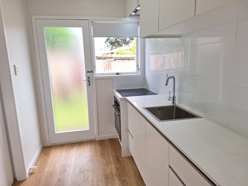 Panmure, 2 bedrooms64617205432321113