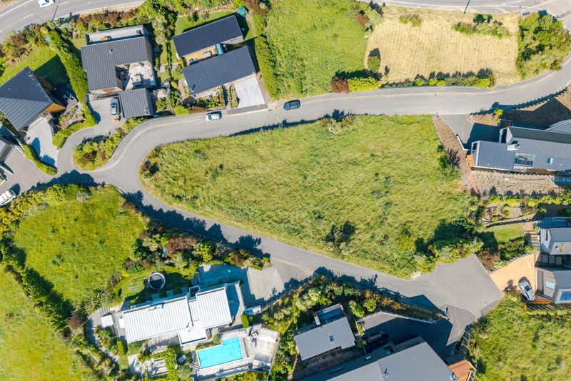 Your Coastal Vision Starts Here64624798132611113