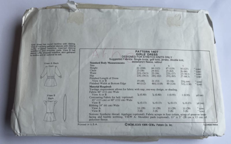 KWIK SEW 1905 GIRLS TOP SKIRT& TROUSERS 4-7 DESIGNED FOR STRETCH KNITS Carousel 2