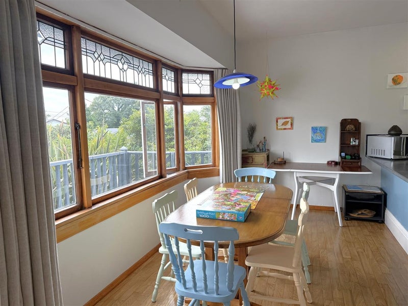 SUNNY, SECURE & SET FOR FAMILY LIFE64617407174659114