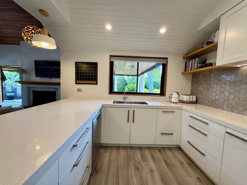 Twyford, 4 bedrooms64617606536449114