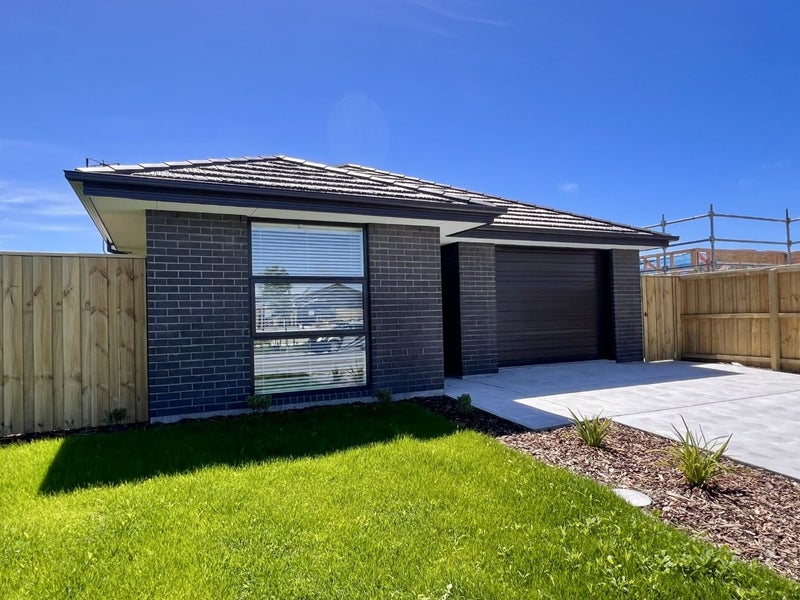 Belfast, 4 bedrooms64617704929409111