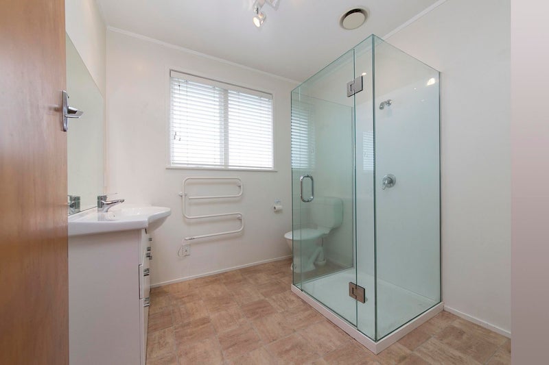 New Lynn, 2 bedrooms64617704975619114