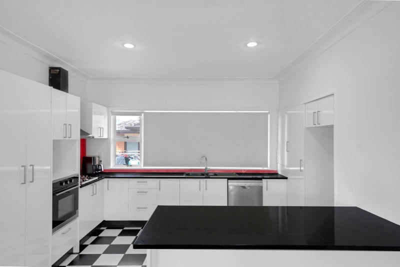 Exceptional Family Living in Prime Papatoetoe!64622680092033113