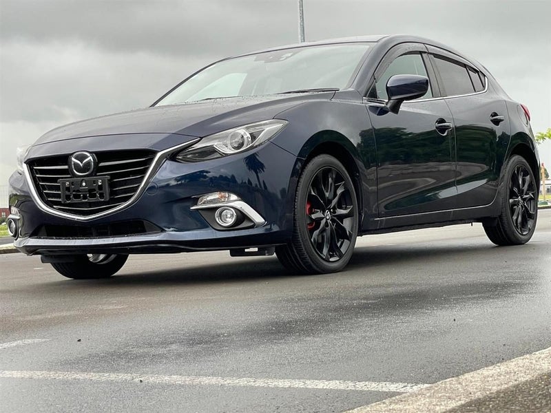 2014 Mazda Axela 2.0 S !! ONLY DRIVEN 44K KMS64617995841665110