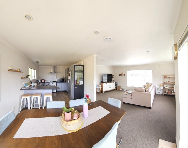 Tawa, 3 bedrooms64618008275714110