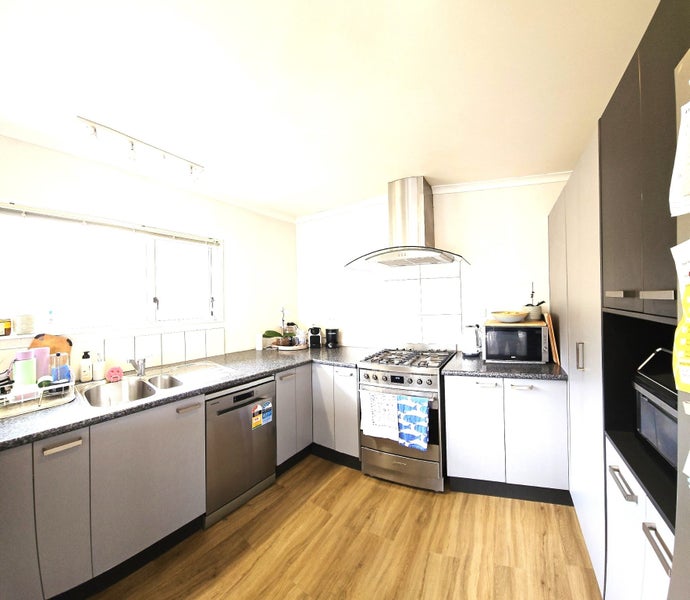 Tawa, 3 bedrooms64618008275714112