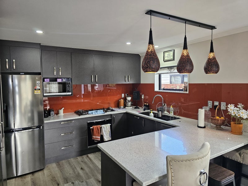 Takanini, 3 bedrooms64618095274753110