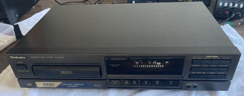 Technics CD Player Carousel 1