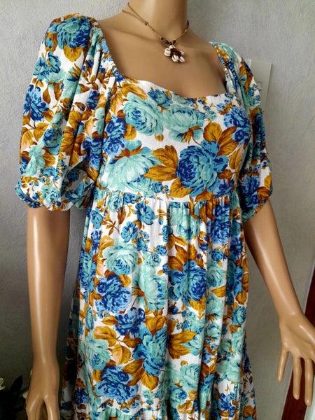 ** WHITE CLOSET** gorgeous dress- SIZE 10 Carousel 2