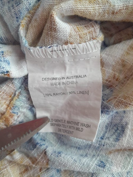 ** WHITE CLOSET** gorgeous dress- SIZE 10 Carousel 5