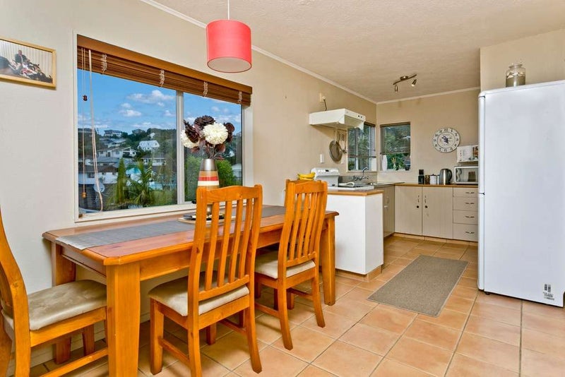 Totara Vale, 3 bedrooms64618794278659114