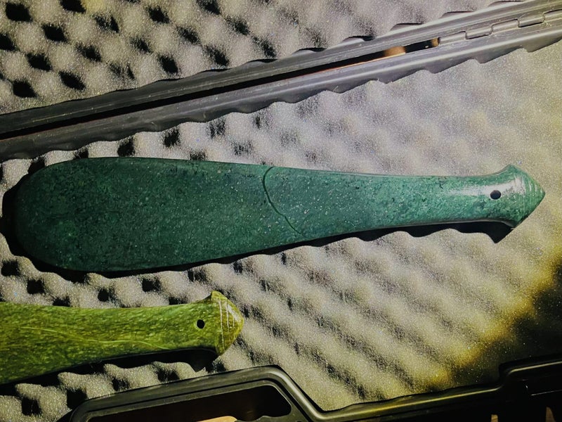 MASSIVE 53cm NZ Pounamu / Greenstone Mere / Patu Carousel 1