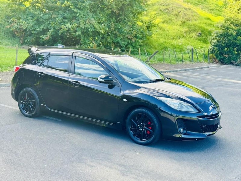 2013 Mazda Axela 15S SPORTS !! BLACK OUT BEAST !!64619672421122114