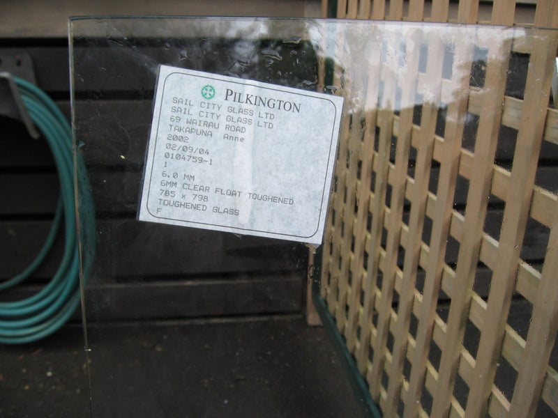 Plate Glass 6mm (800 x 790mm)64619597373826111