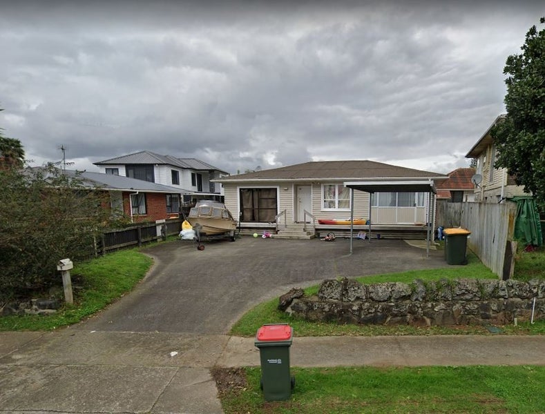 Mangere East, 3 bedrooms64620034522498110