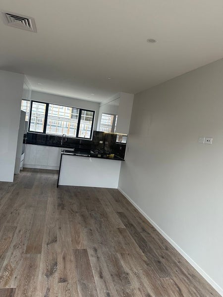 Forrest Hill, 4 bedrooms64620034545921110