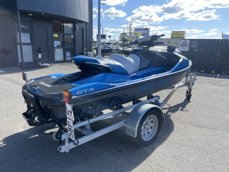2020 Sea-Doo GTX 17064624282970627111