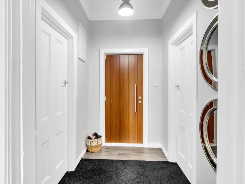 Central Perks on Lowther Street64624393437826113