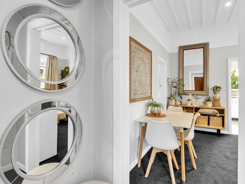 Central Perks on Lowther Street64624393437826114