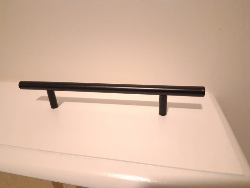 Black T-Bar Cabinet Handle (4 pieces) Carousel 2
