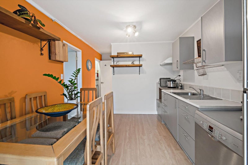 Birkenhead, 2 bedrooms64624528551811113