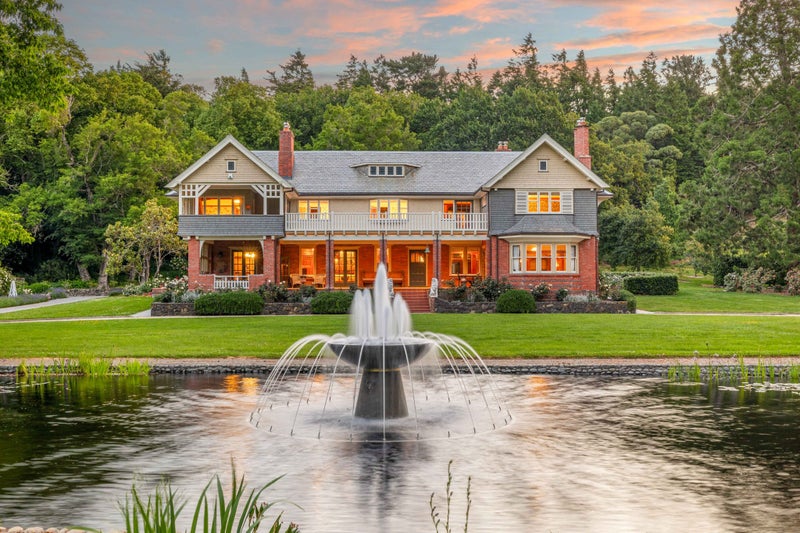 Racecourse Hill - Ready For A New Chapter To Begin64624699961986110