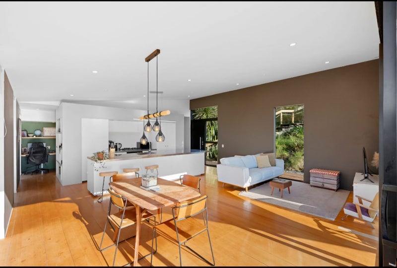 Paraparaumu, 3 bedrooms64624798282625114