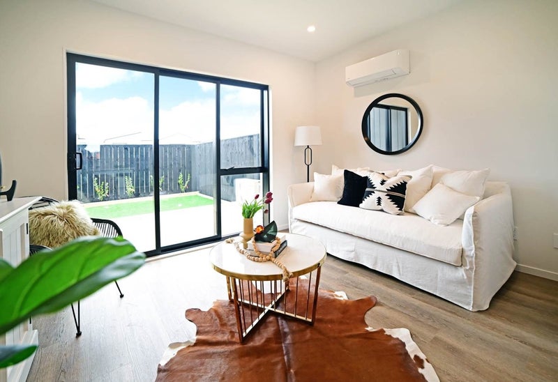 Flat Bush, 3 bedrooms64624798114306112