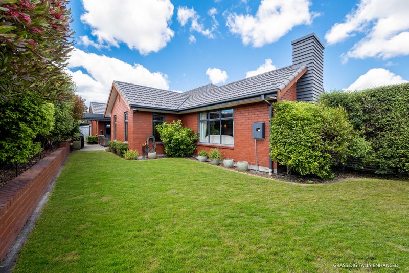 Where Space, Comfort & Good Living Come Together64624895812738110