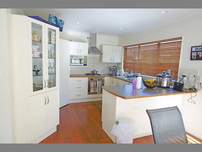 Manurewa, 3 bedrooms64624798314115111