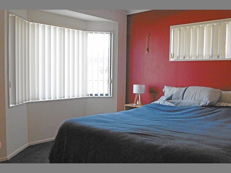 Manurewa, 3 bedrooms64624798314115114