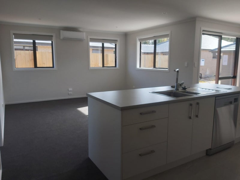 Rototuna, 3 bedrooms64624895701250112