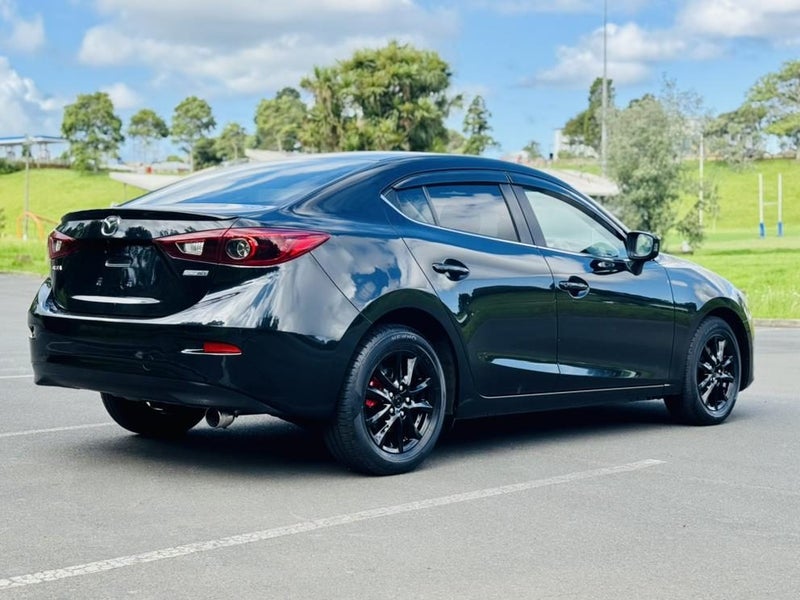 2014 Mazda Axela HYBRID !! BLACK OUT BEAST !!64624994132737111