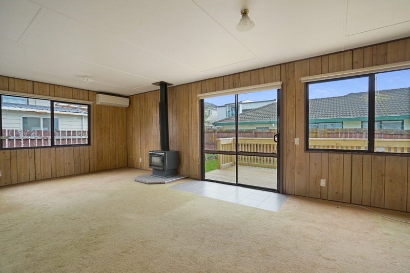 Manurewa, 2 bedrooms64625577716481111