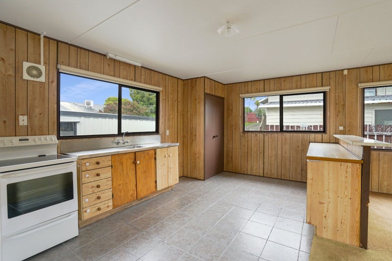 Manurewa, 2 bedrooms64625577716481112