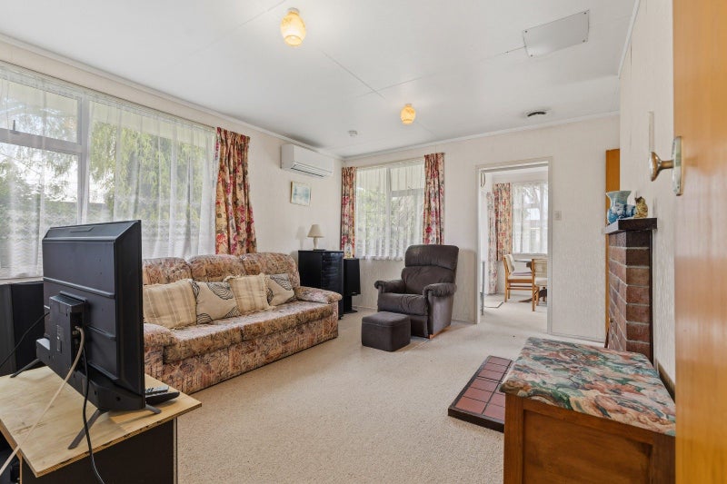 Deceased estate - must be sold!64625692243073112