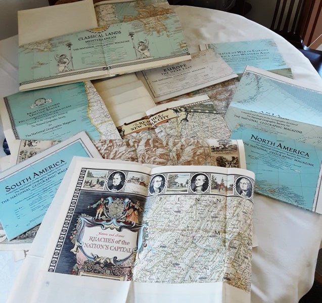 16 x National Geographic vintage maps Carousel 1