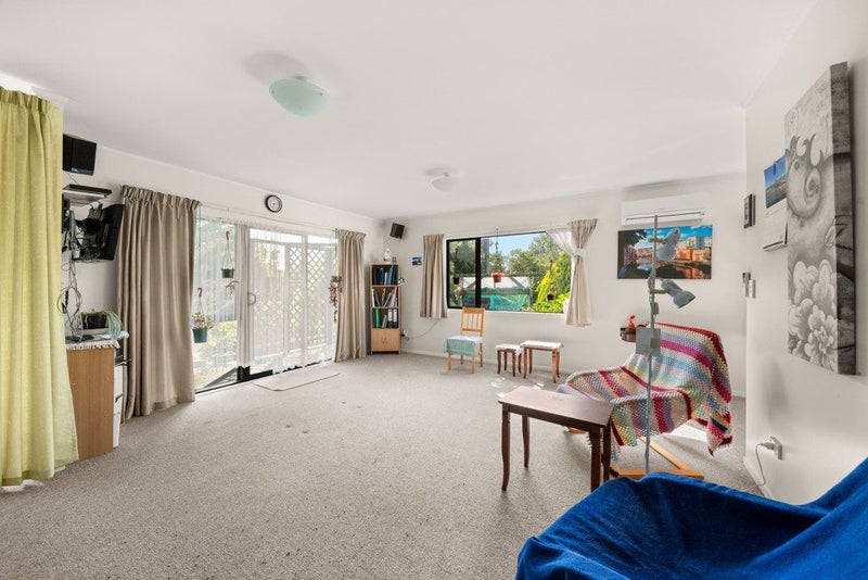 A Home to Love Inside & Out64625692294275114