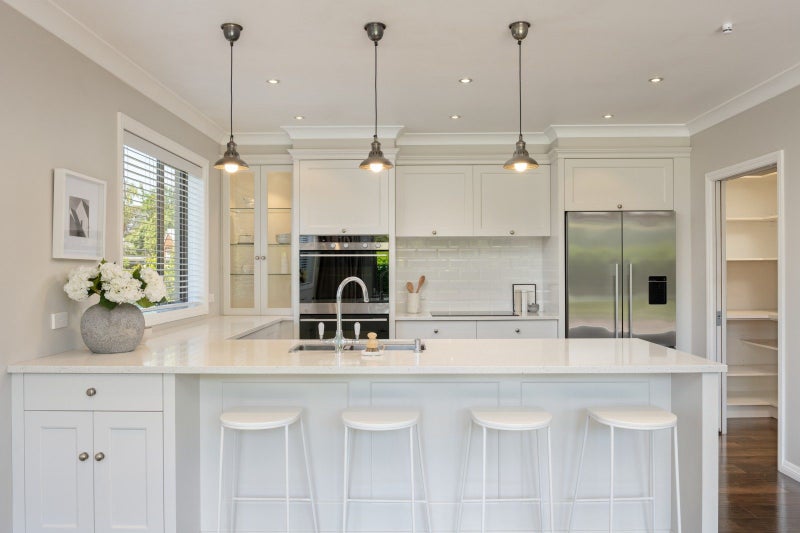 Substantial family home, move in now64625692310275111