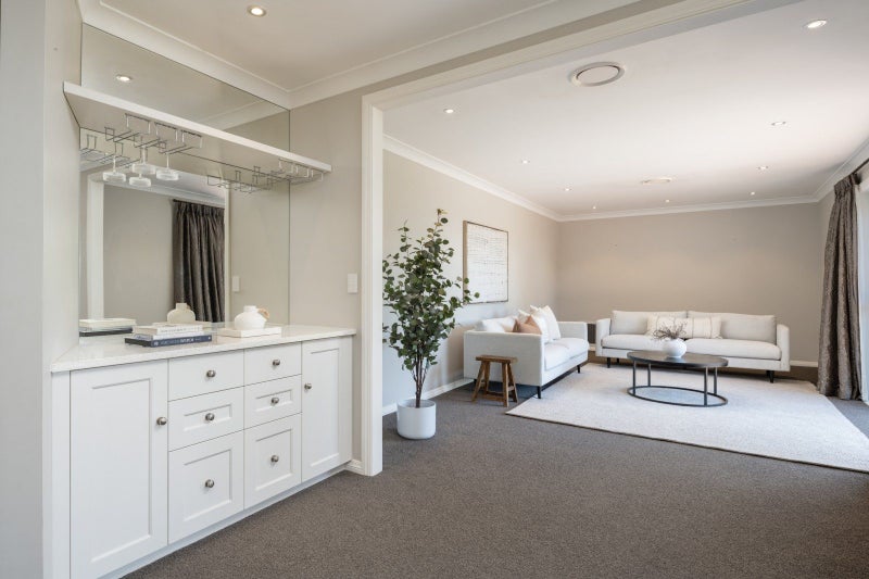 Substantial family home, move in now64625692310275112