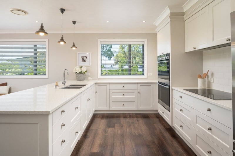 Substantial family home, move in now64625692310275114