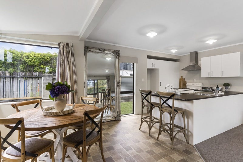 Pukekohe, 3 bedrooms64625692382594113